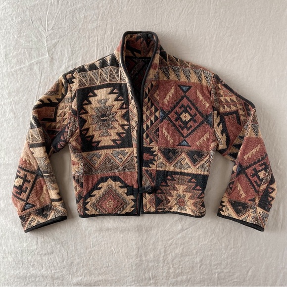 ‼️SOLD‼️ Vintage southwestern thick short tapestry jacket - Picture 4 of 6